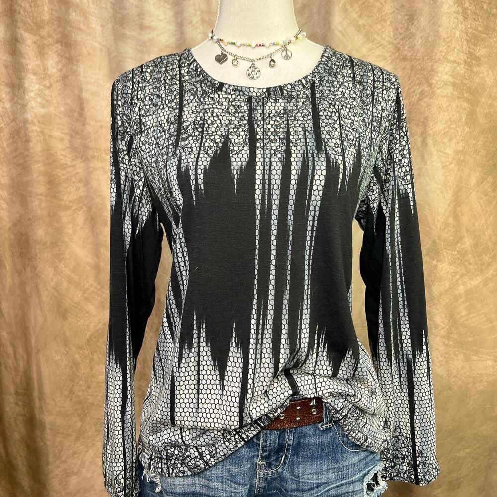 Geometric Long Sleeve Shirt Black & White Graphic Print Cybercore Alternative
